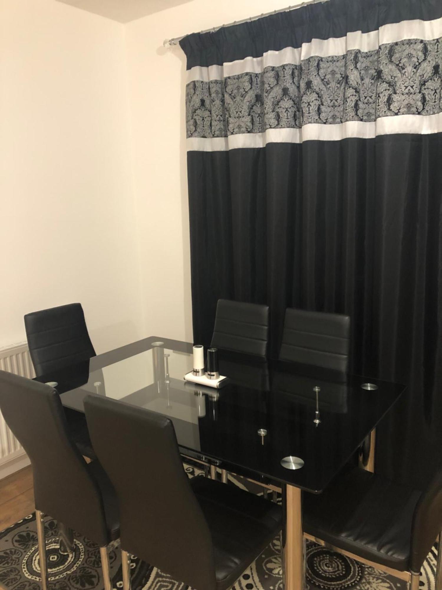 Northolt  Luxury Kingsize Bedroom With Private Bathroom מראה חיצוני תמונה