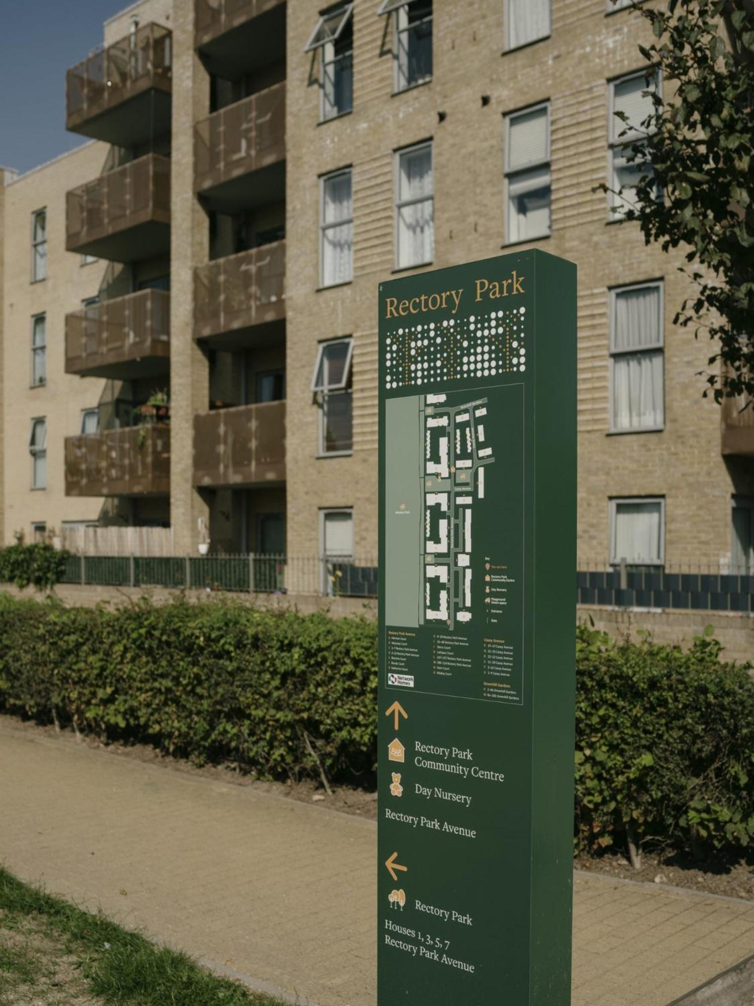 Northolt  Luxury Kingsize Bedroom With Private Bathroom מראה חיצוני תמונה